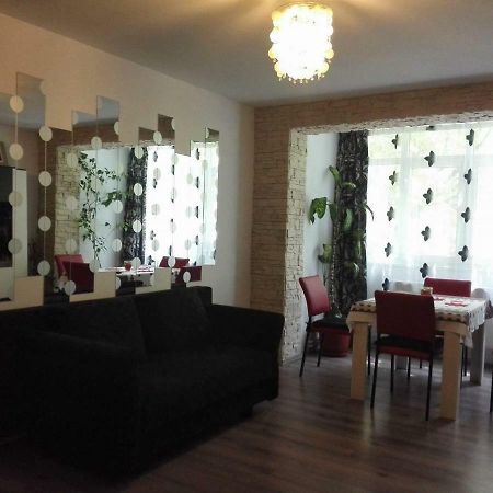 Apartament Ela Elegance Appartement Orşova Buitenkant foto